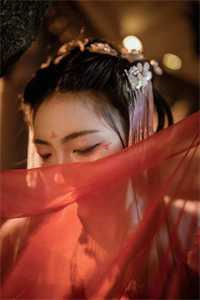 《神殿总有哪里不对劲》BY白孤生(小推 异世西幻HE 神殿霸道攻X小可爱受 受是游戏NPC 种田文 最喜欢被老攻抱着看玩家玩游戏)