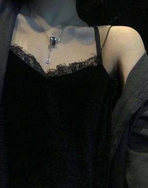 《深渊蝴蝶》（精校版全本by番外完）作者：小涵仙