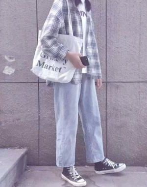 【热文】《我宫斗冠军，矜贵世子俯首称臣》秦九微 谢砚礼